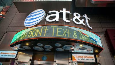AT&T Stock Falls On Slashed Dividend, Spin Off Of WarnerMedia Stake