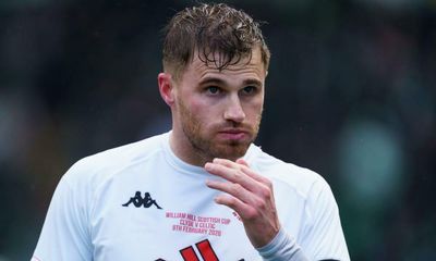 Raith Rovers women’s captain resigns amid fury over David Goodwillie signing