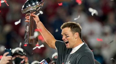 Sports World Reacts to Tom Brady's Retirement