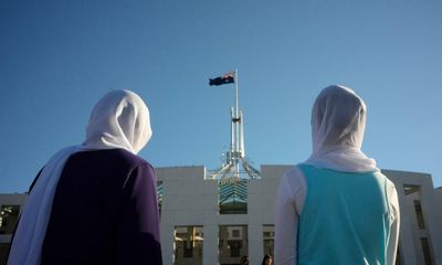 Australians found to overwhelmingly support path to permanent residency for migrants on temporary visas