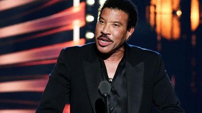 Lionel Richie Cancels European Tour Shows Due to COVID