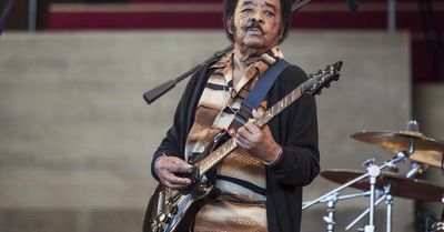 Jimmy Johnson, renowned Chicago bluesman, guitarist, dead at 93