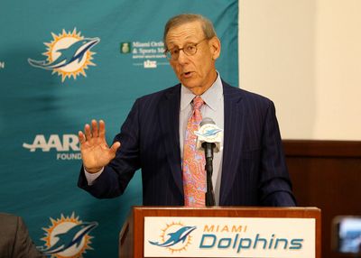 Dolphins’ owner Stephen Ross allegedly offered Brian Flores $100k for every loss that improved the team’s draft position