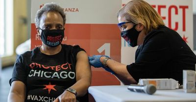 Mask, restaurant vaccine mandates could end, if Omicron surge keeps weakening, officials say