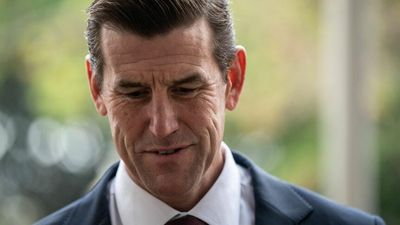 Ben Roberts-Smith shot Afghan captive in the back, SAS member tells defamation trial