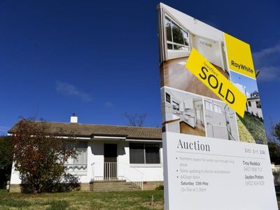 Home owners told to prepare for rate rise