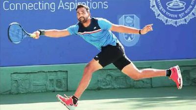 Maharashtra Open: Kadhe, Ram go down fighting