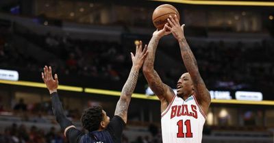 Loud finish for Bulls, but they’re quiet behind the scenes as deadline nears