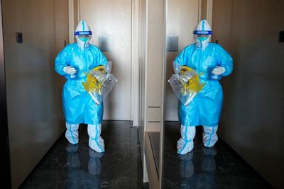 Olympic advisors at ease with COVID rate, see cases falling