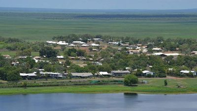 Federal government introduces biosecurity zones for remote NT communities amid rising COVID-19 cases