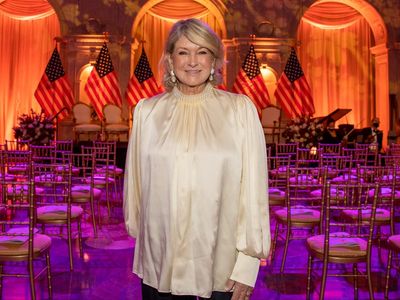 Martha Stewart shares tips to create the perfect ‘thirst trap’ selfie