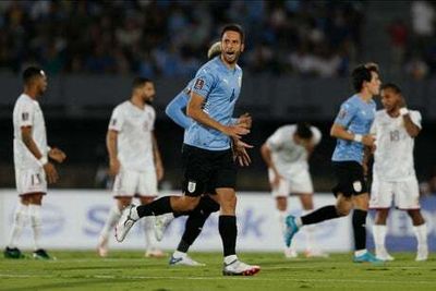 Rodrigo Bentancur to link up with Tottenham on Thursday but must wait for work permit to train with squad