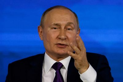 Russia's Putin, UK's Johnson to discuss Ukraine on Wednesday evening -Kremlin aide