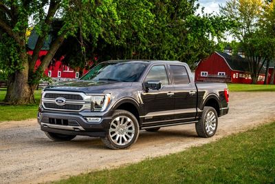 Edmunds: 2022 Ford F-150 vs. 2022 Toyota Tundra