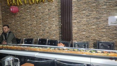 This Delhi eatery is offering Rs 71,000 for finishing 10-ft-long dosa in 40 minutes