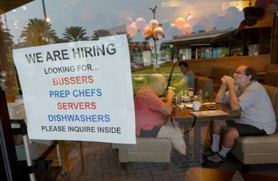 US private hiring fell 301,000 amid January Omicron surge: survey