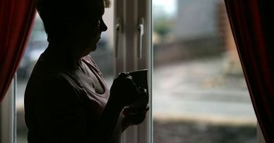 Millions of older people forced to choose between heating or eating, charity warns