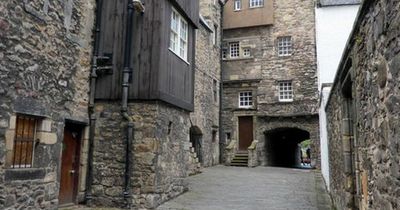Edinburgh's little known Outlander location that doubles as Alexander Malcolm's print shop