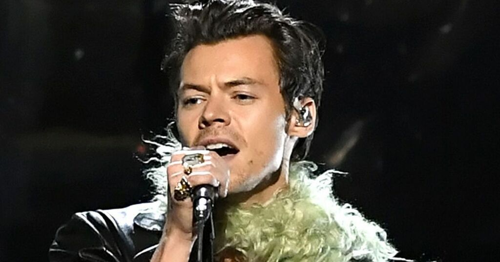 Harry Styles rumoured to headline Glastonbury 2022 as…