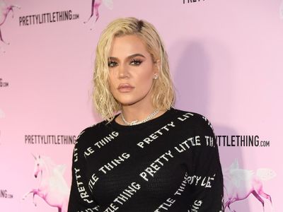 Khloe Kardashian responds to comments accusing her of hiding her hands
