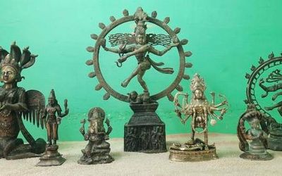 7 idols seized, 2 policemen among 4 held in Ramanathapuram