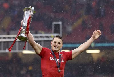 ‘Brilliant’ Jonathan Davies praised as he approaches Wales milestone