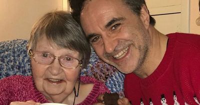 TV's Supervet Noel Fitzpatrick mourns death of 'beloved' mum 15 years after 'hero' dad