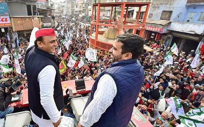 U.P. Assembly elections | BKU leader Dharmendra Malik meets Akhilesh, Jayant