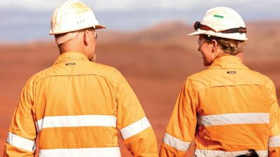 FIFO workers fear donga quarantine 'hell' as industry calls to halve WA isolation period