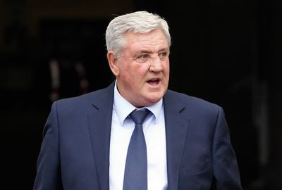 Steve Bruce in talks with West Brom over return to management