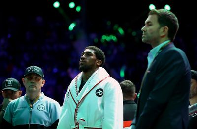 Anthony Joshua claims he would beat Oleksandr Usyk ‘without a trainer’, reveals Eddie Hearn