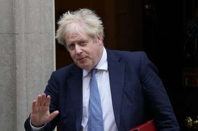 Boris Johnson faces ‘death by 1,000 cuts’ warns David Davis