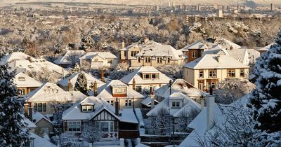 Glasgow weather: Exact time snow set to hit on Friday amid yellow ice warning