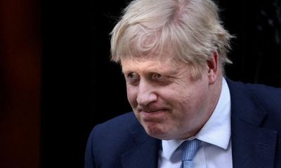 Johnson backtracks on comment that Starmer failed to prosecute Savile