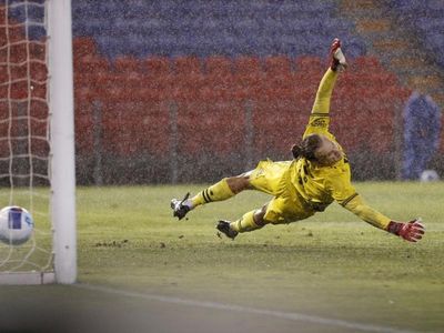 Jets' boss hails matchwinner Thurgate