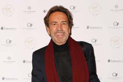 Robert Lindsay to play high-flying doctor in epic drama at Hampstead Theatre