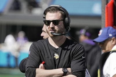 Vikings quarterbacks coach Andrew Janocko joining the rival Bears