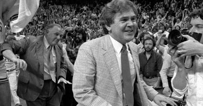 Hall of Fame NBA coach Bill Fitch dies at age 89