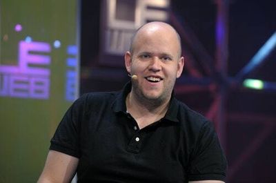 Spotify CEO backs Joe Rogan's podcast with flimsy, roundabout defense