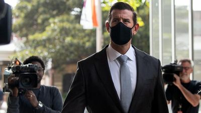 Elite Australian soldier says Afghan man was executed at instruction of Ben Roberts-Smith, court hears