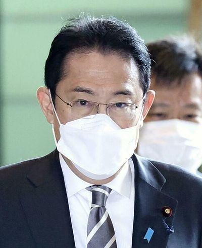 Japan mulls extension of coronavirus measures