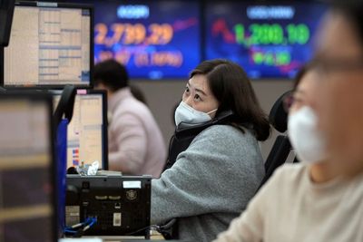 Asian markets shrug off tech-led selloff on Wall Street