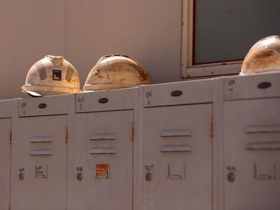 More Omicron cases at WA mine site, school