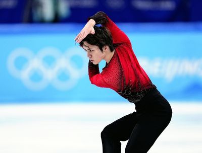 Uno shines as team figure skating starts ahead of opening ceremony