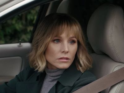 The Woman in the House Across the Street: Netflix viewers distracted by ‘disturbing’ mailbox plot point