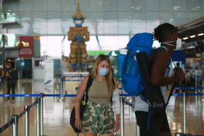 Air passengers limited to 30 masks