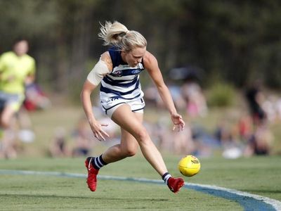 Geelong break AFLW drought, pip Eagles