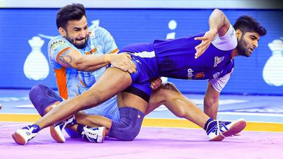 Pro Kabaddi League: Haryana Steelers stun Bengal Warriors 46-29