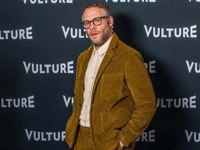 Seth Rogen responds after his mother tweets about sex again: ‘Burn this app to the ground’