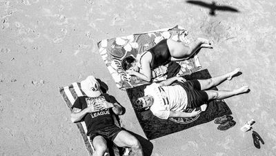 Authentic moment "Between Lockdowns" wins 2022 Hunter Photography prize